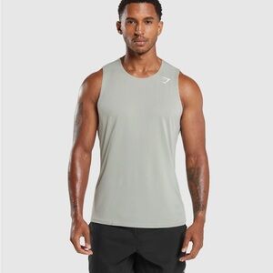 Gymshark ARRIVAL TANK M-slime fit new with tag
Grey beige